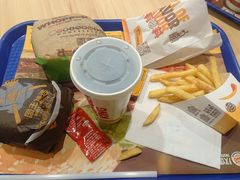 黑椒眼肉牛排堡-汉堡王(砂之船奥莱店)