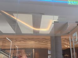 -PE SALON