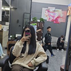 -藤野造型专业烫染接发