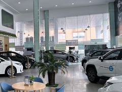 -杭州滨文一汽丰田4S店(滨江区店)