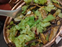 牛肝菌焖饭-朱家小厨(红塔西路店)