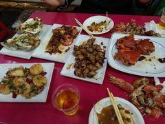 -六合夜市