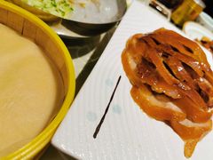 -依江春水烤鸭店