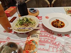 -肥肥虾庄·金牌油焖大虾(汉口城市广场店)
