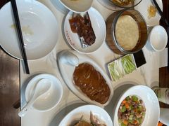 -梅利汴京烤鸭•开封豫菜地标店(东大街店)