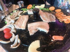 -豚豚家돈돈가韩国锅盖烤肉(新北万达店)