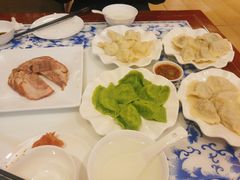 三鲜馅饺子-东方饺子王(创始店)