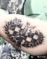点击看大图 -龙之吻专业刺青·手工耳洞·纹身去色