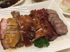 烧味拼盘-香港新发烧腊茶餐厅(万象店)
