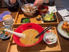 -一豚轩·烧鸟·豚骨拉面(五四路店)