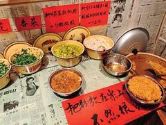-柳州肥姨妈大骨螺蛳粉(沙河店)