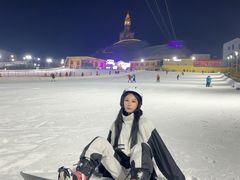 -采薇庄园四季滑雪场