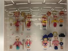 -泡泡玛特POPMART(侨福芳草地店)