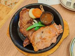 -玛格萝妮比萨屋(四平店)