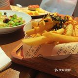 吃西餐还🉐️是圆场….