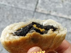 黑芝麻蛋黄酥-绿豆饼车轮饼(学林街店)