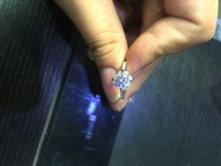 点击看大图 威德钻石-克拉钻专家&D色大本营-威德钻石-克拉钻大本营(南京东路店)