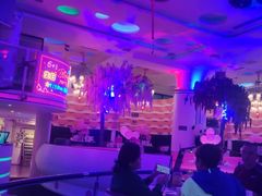 -巴特餐饮6加1音乐餐吧·新疆菜