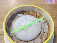 蟹粉汤包-朱洪元苏式面馆(绿宝广场店)