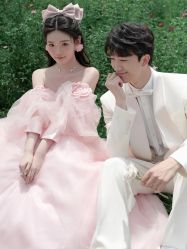 -雪中彩影婚纱摄影·微光艺术中心