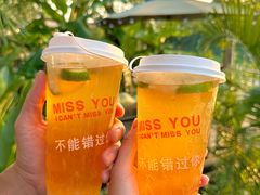 -茅草房·河畔园林火锅