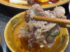 -周老三跷脚牛肉·全牛火锅(非遗传承店)