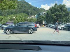 -安吉龙王山峡谷漂流