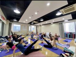 -亚太瑜伽普拉提学院