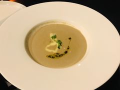 蘑菇浓汤-C&R西班牙餐厅