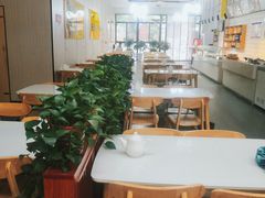 -陆元丰·兰州纯汤牛肉面(自强西路店)