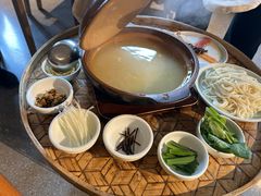 蒙自过桥米线-一坐一忘云南菜(三里屯店)