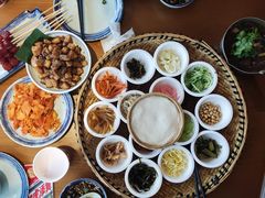 -包整·丝娃娃(一览甲秀楼风景店)