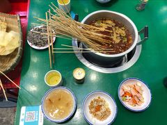 -巷子里头麻辣烫火锅串串(温江店)