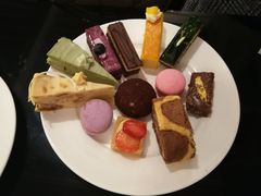 -圣丰索菲特·2 On 988 Café 自助餐厅
