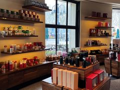 -星巴克(迪士尼小镇店)