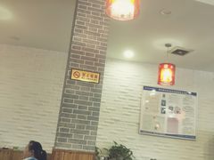 -黄记百味自助骨头王(红旗大街店)