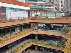 -瑞虹新天地月亮湾
