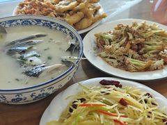 酸辣土豆丝-美顺香食府鱼头老店(雪野湖店)