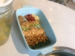 -蛙两只美蛙鱼头火锅(恒茂店)