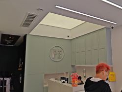 -PE SALON