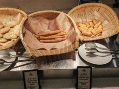 茴香小油条-元一希尔顿酒店·鲜切牛肉火锅禅自助餐厅