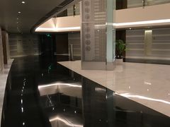 -上海滴水湖皇冠假日酒店