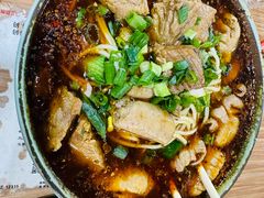 -胥佳烧鸡公牛肉面馆