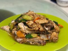 生炒鱼头-广迎居老正兴菜馆