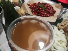 -由衷贵州酸汤牛肉火锅(新桥店)