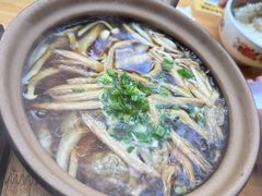 -有红鸡毛店·砂锅菜(抚琴夜市店)