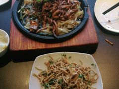 -老牌坊鲁菜名店(美莲广场店)