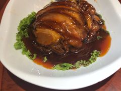 脱骨肘子-红宾酒楼(百姓家宴店)