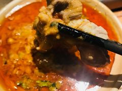 -老牌坊云南鱼豆花火锅(爱建店)
