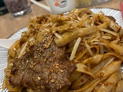 乾炒牛河-喜莲咖啡